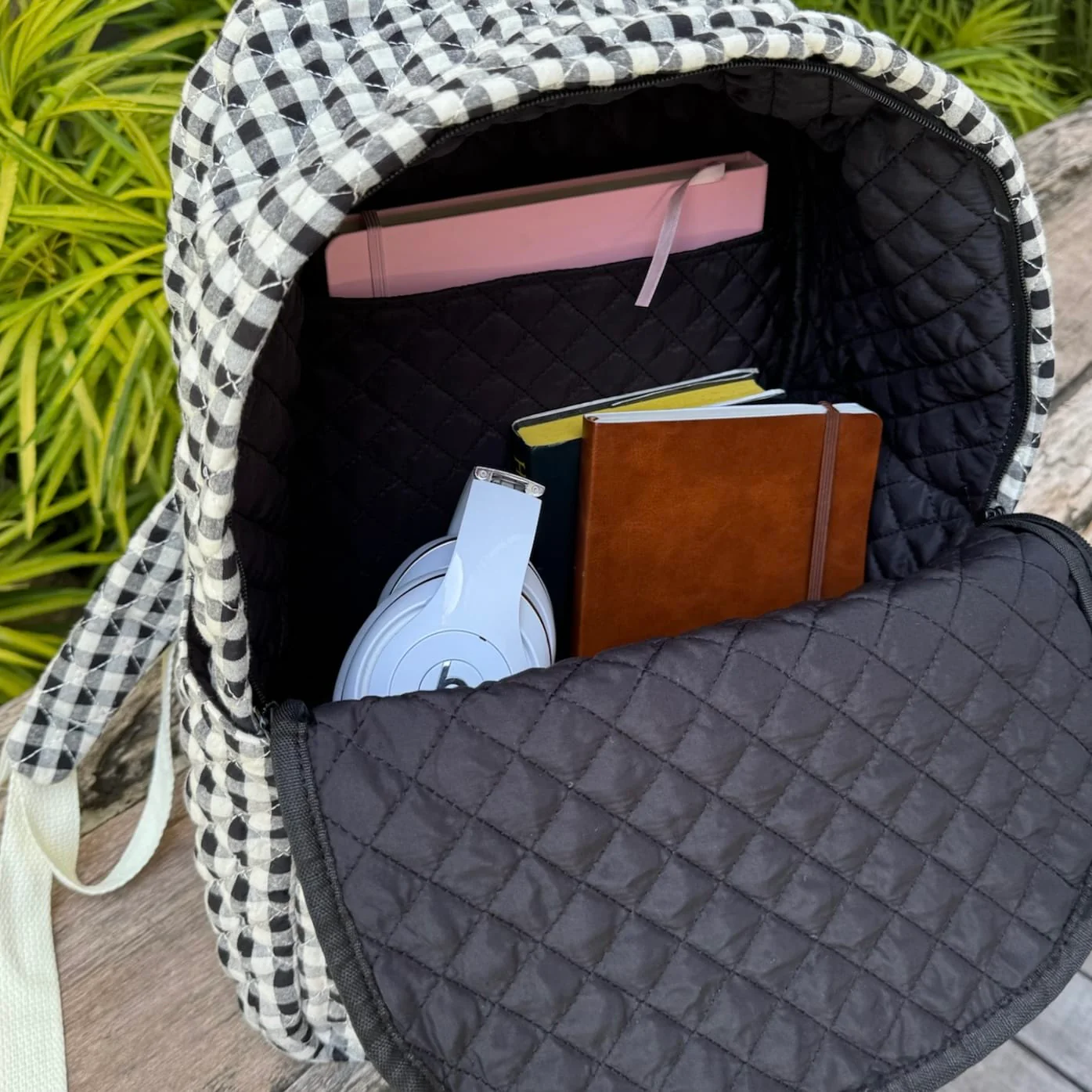 Classic Large Backpack - Image 2