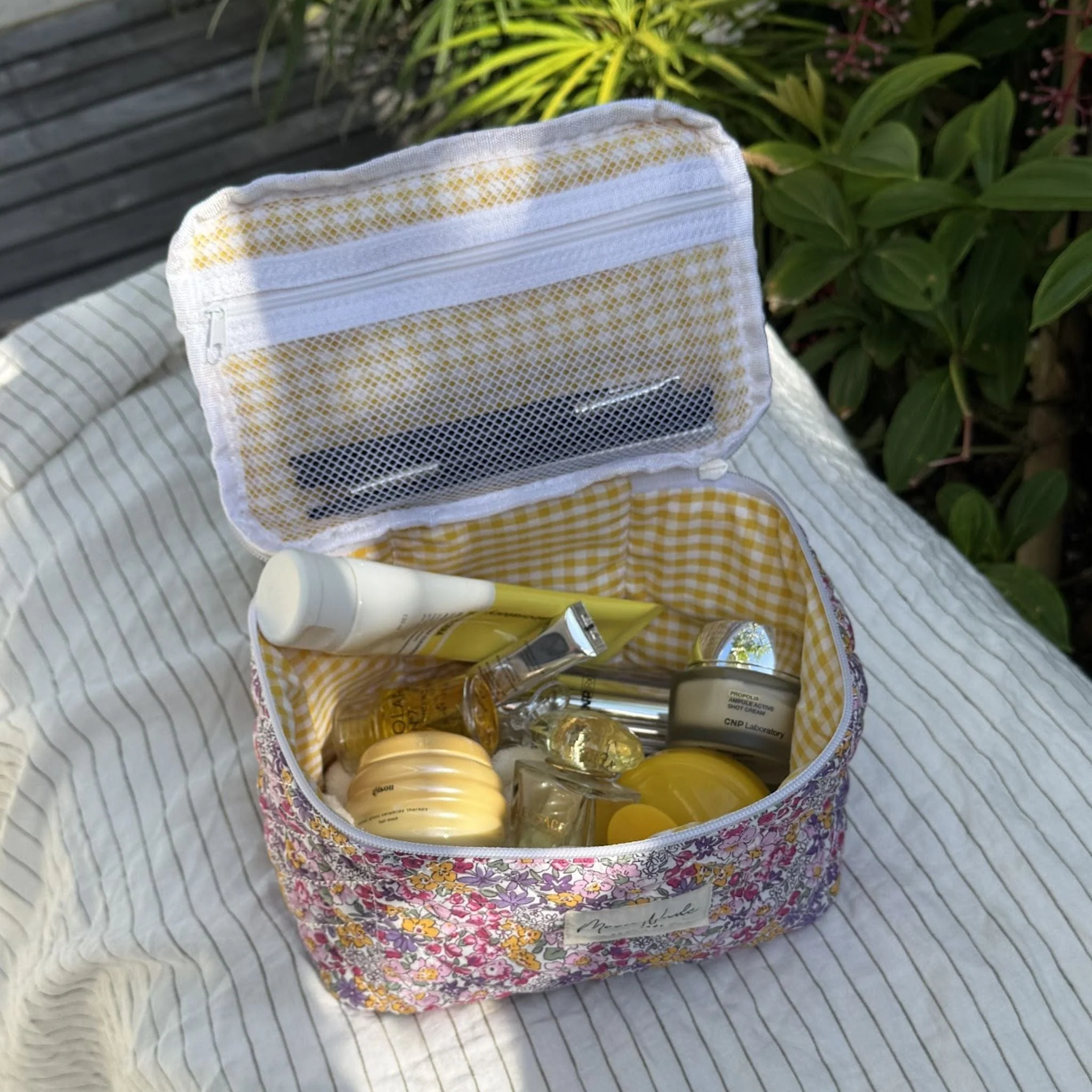 Summer Vanity Bag - Image 4